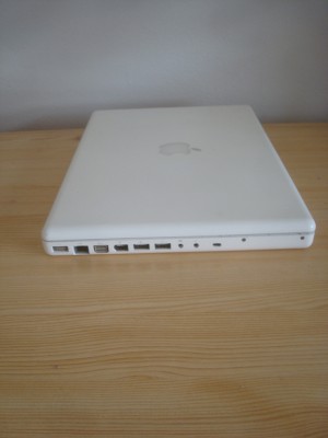 macbook_early-09-06.jpg