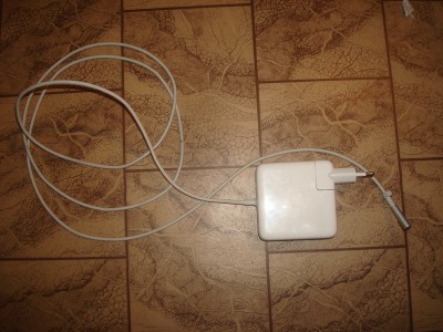 magsafe1_60W_apple-02.jpg