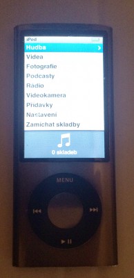 ipod_nano-5th_gen-aukro-01.jpg